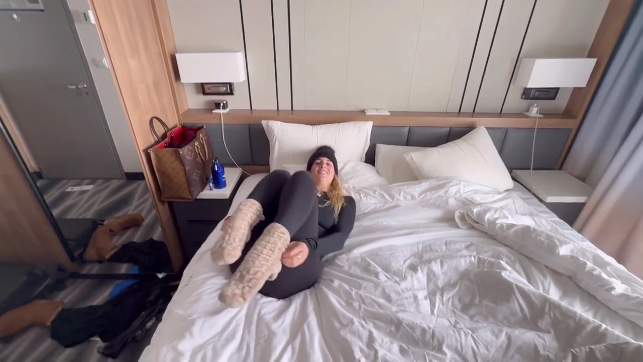 Cheating with a beautiful woman on a cruise while on a holiday with my girlfriend. porn video